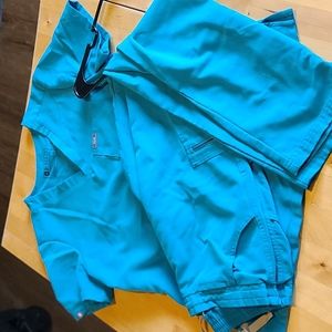 Figs set. Small. Teal. Catarina and yola.